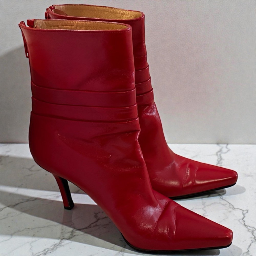 VTG Stuart Weitzman Red Leather Ankle Pointed Square Toe Bootie Kitten Heels 5.5